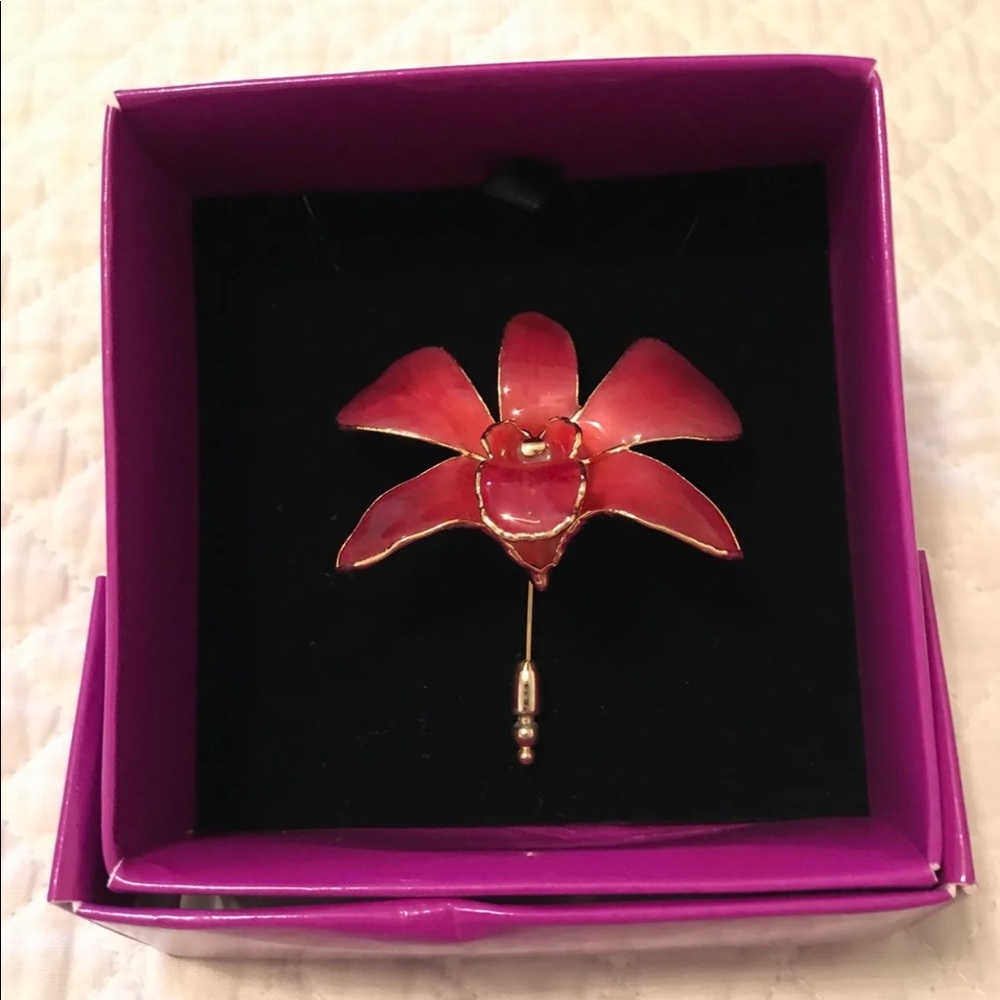 Pink flower pin